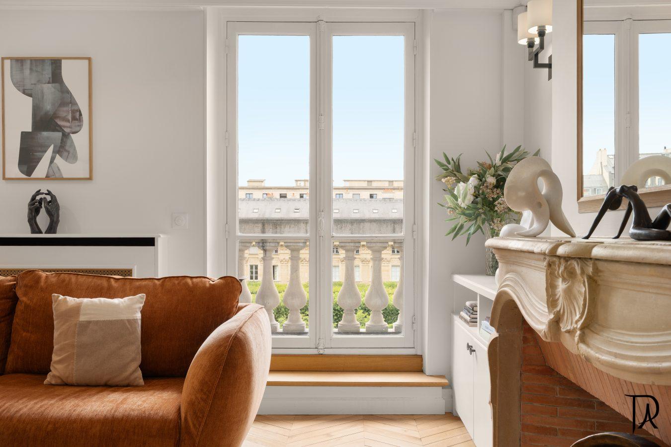 Living room view ten