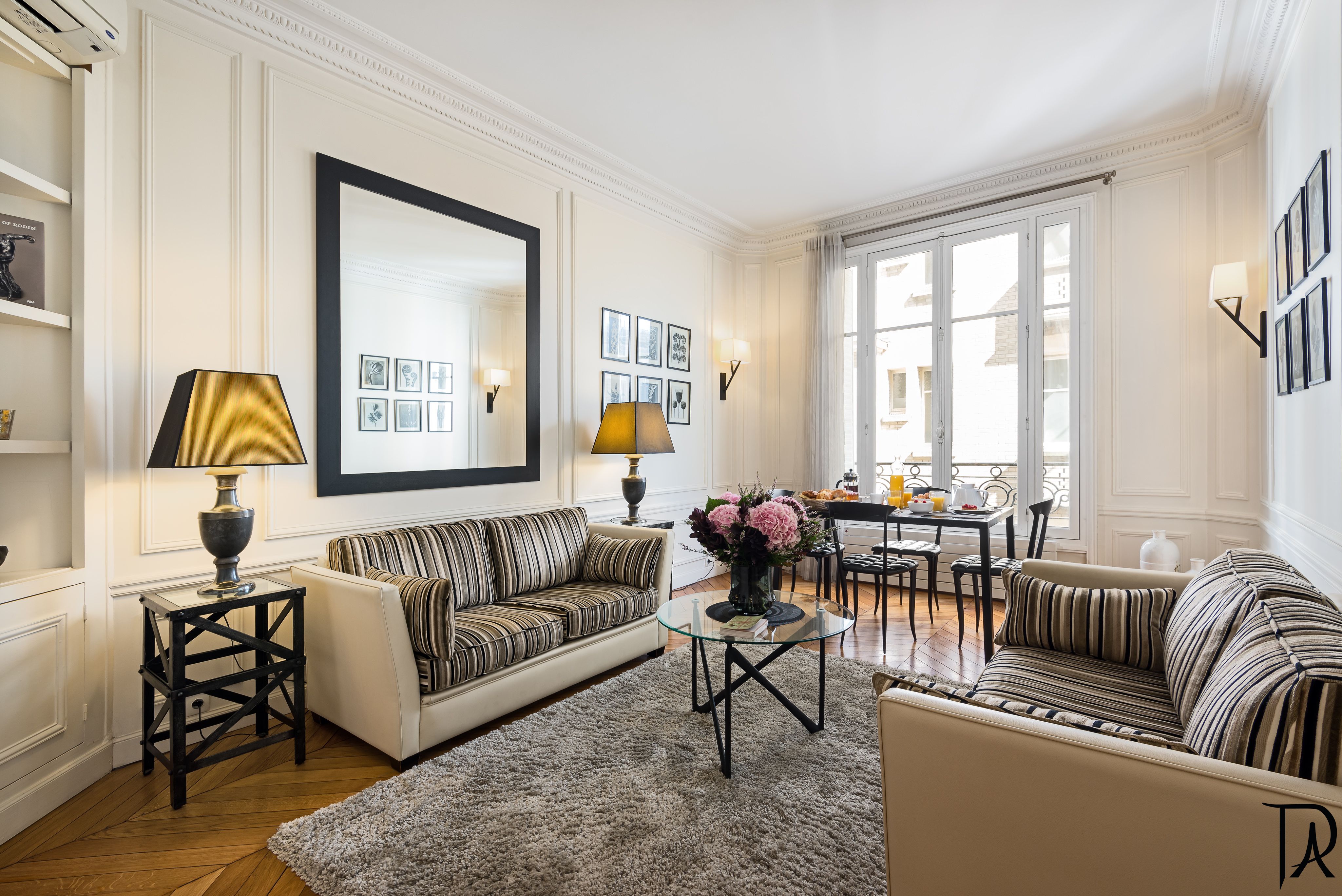 Luxury apartment rental 2 bedroom apartment Paris invalides, Eiffel