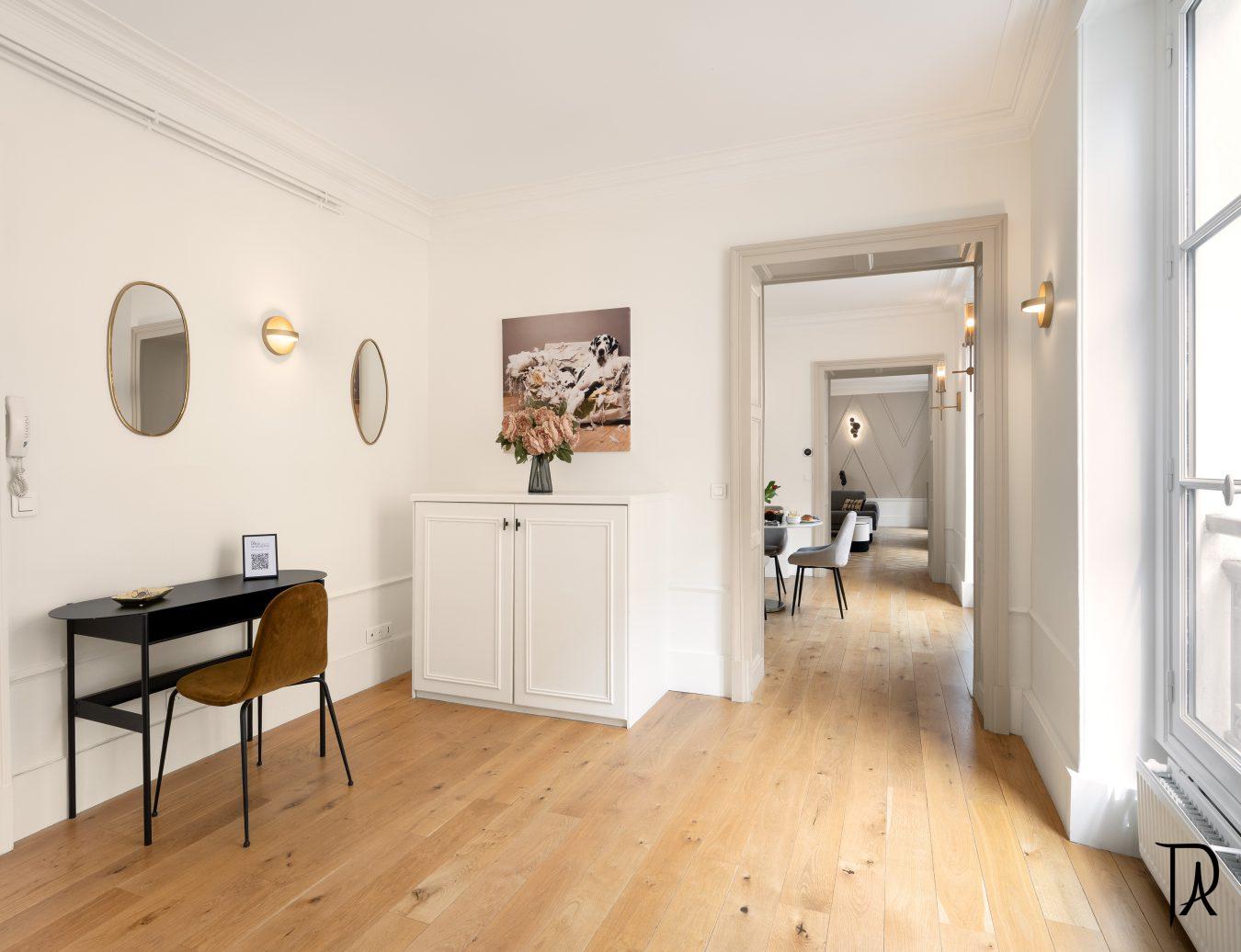 Entrance-office Entrance-office