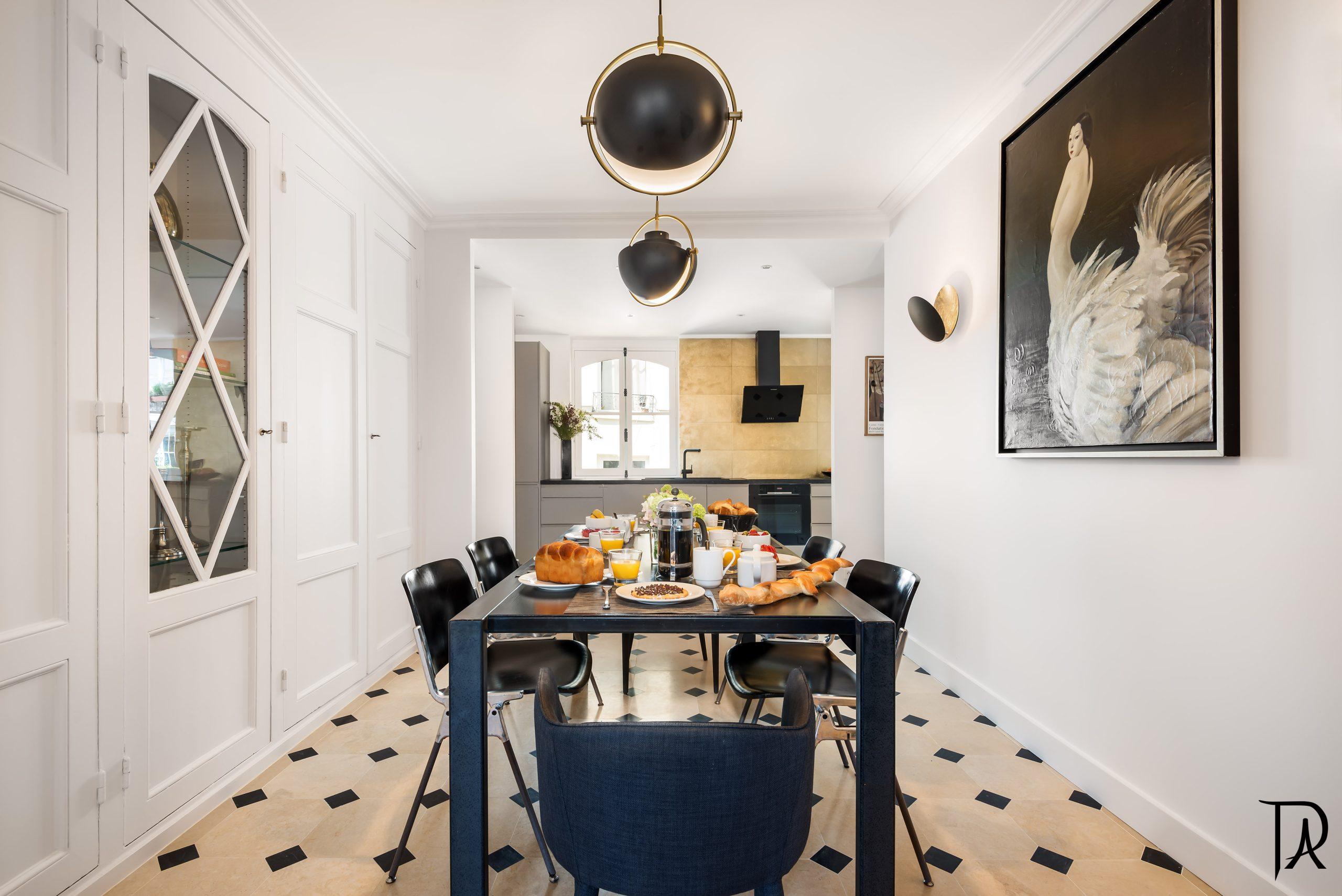 (23) Dining room view two